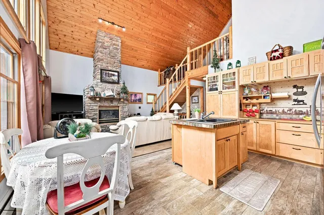 $374,900 | 3687 Bassett Bay Beach Road, Brimson, MN 55602