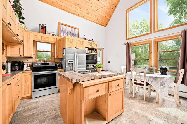 $374,900 | 3687 Bassett Bay Beach Road, Brimson, MN 55602