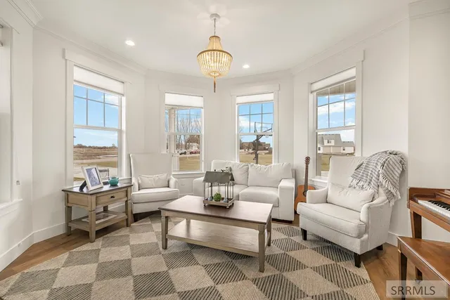 $799,950 | 3060 East 670 North, Roberts, ID 83444