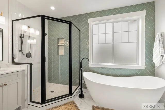 $799,950 | 3060 East 670 North, Roberts, ID 83444