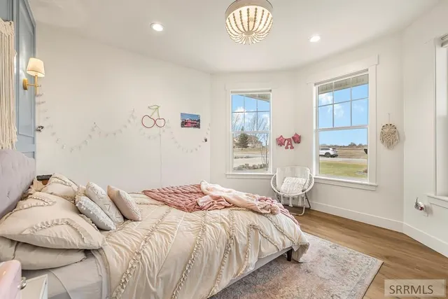 $799,950 | 3060 East 670 North, Roberts, ID 83444