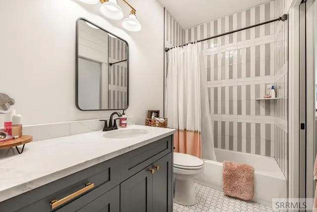 $799,950 | 3060 East 670 North, Roberts, ID 83444