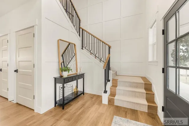 $799,950 | 3060 East 670 North, Roberts, ID 83444