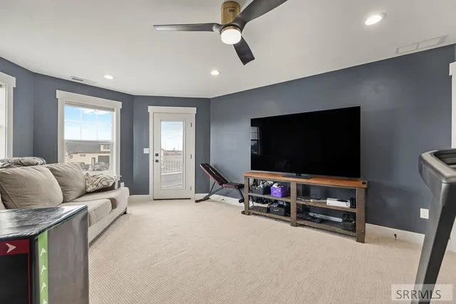 $799,950 | 3060 East 670 North, Roberts, ID 83444