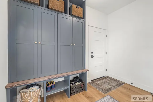 $799,950 | 3060 East 670 North, Roberts, ID 83444