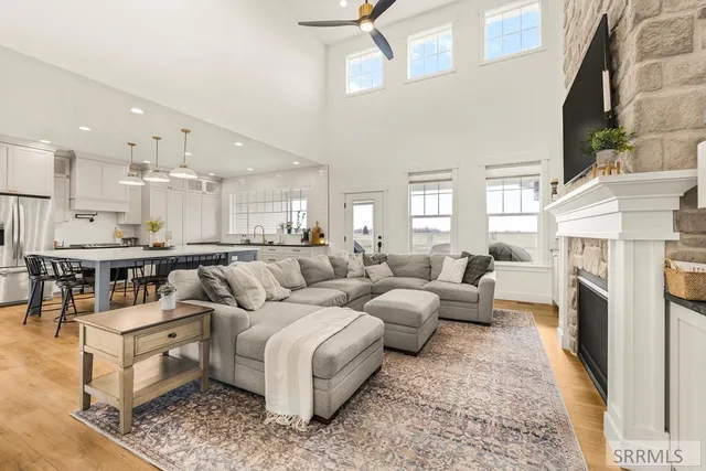 $799,950 | 3060 East 670 North, Roberts, ID 83444