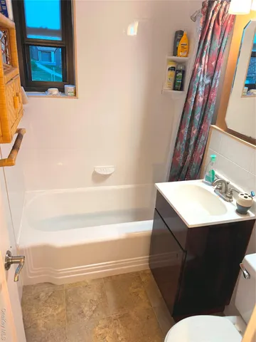 a view of entryway with a front door