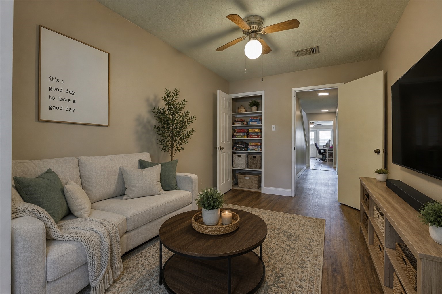 39 Regency Point Conroe, TX 77356 - Photo 10 of 45 *This photo is virtually staged* Another flex room that could serve as a home office - limitless possibilities!
