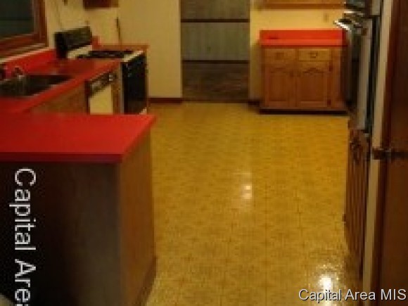 2209 West Rd Drive Springfield, IL 62711 - Photo 6 of 11