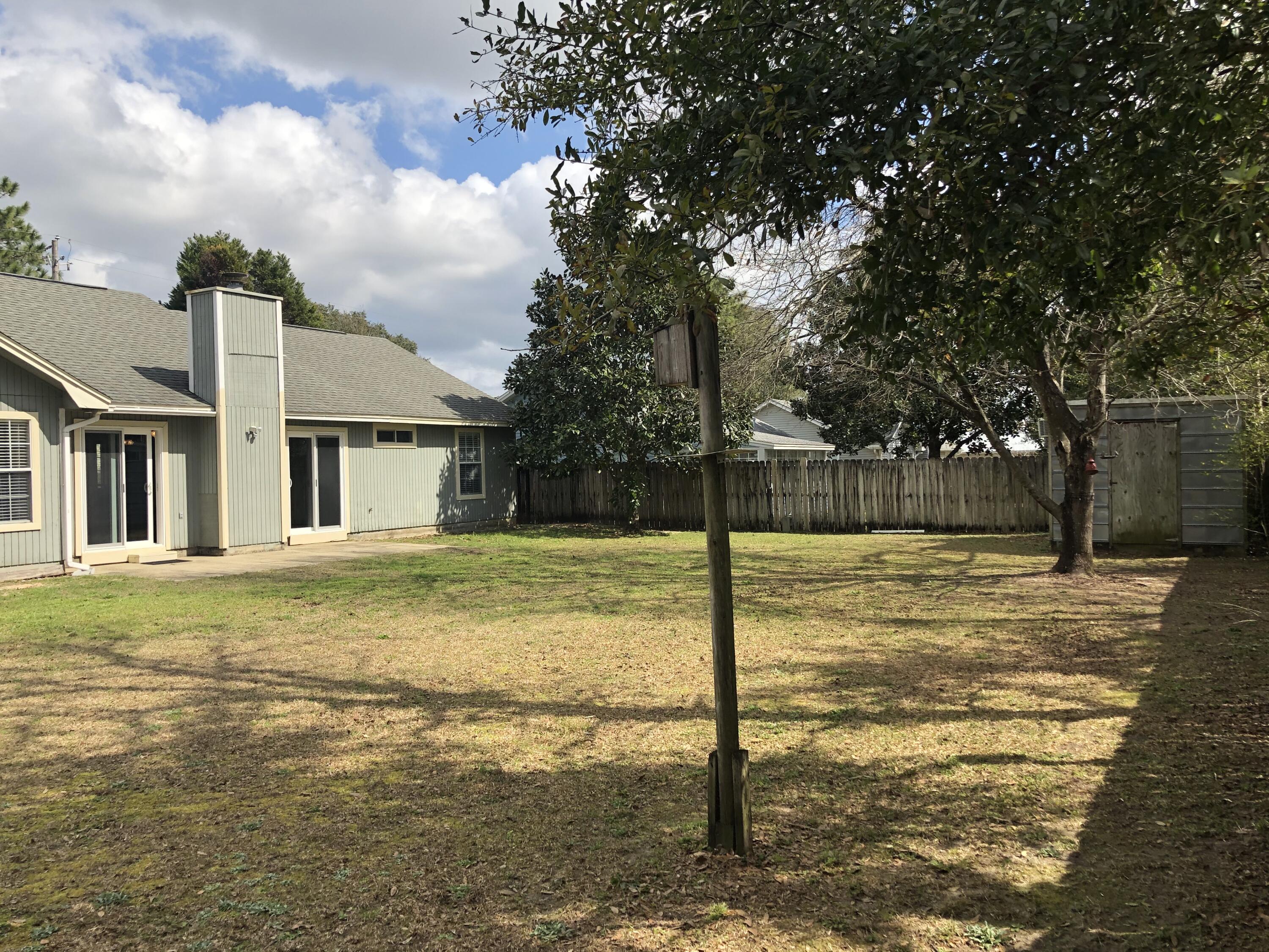 8 Holly Road Crestview, FL 32539 - Photo 18 of 22 Back Yard