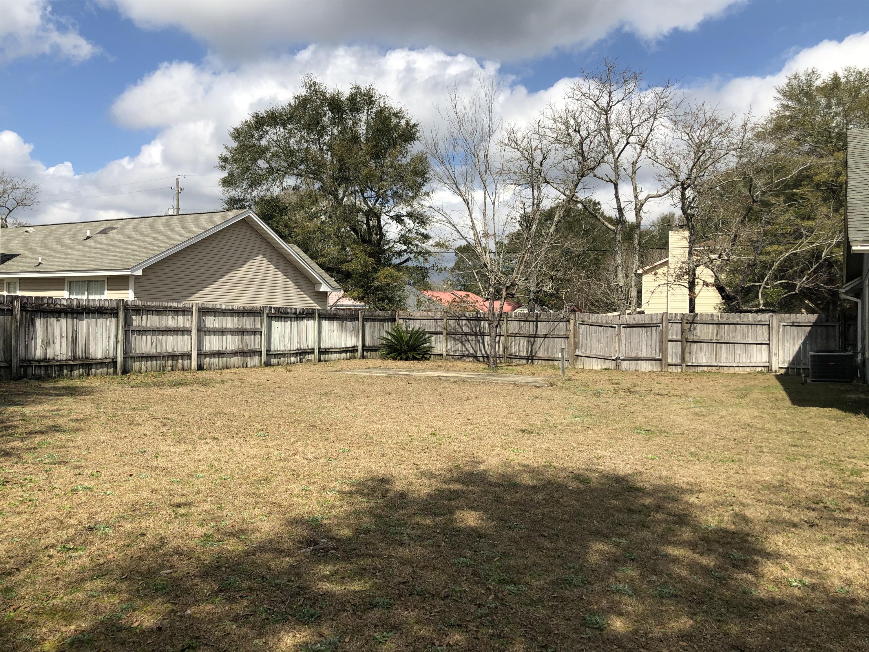 8 Holly Road Crestview, FL 32539 - Photo 21 of 22 Back Yard