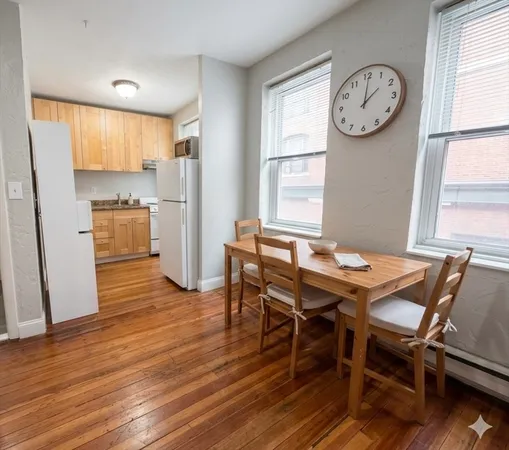 $3,600 | 35 Charter Street, Unit 2, Boston, MA 02113