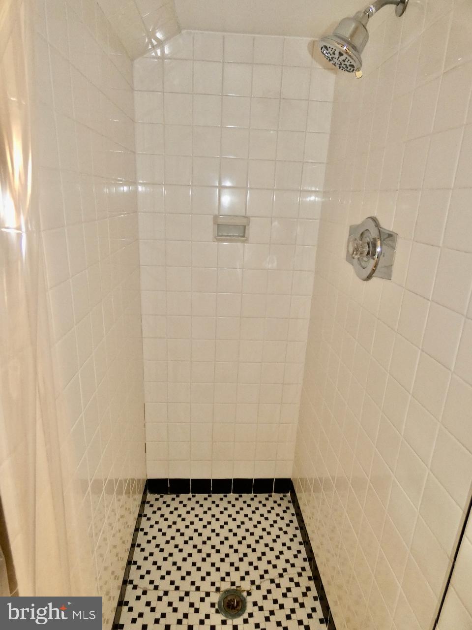 206 N Road Wilmington, DE 19809 - Photo 35 of 75 Hall Bath #1