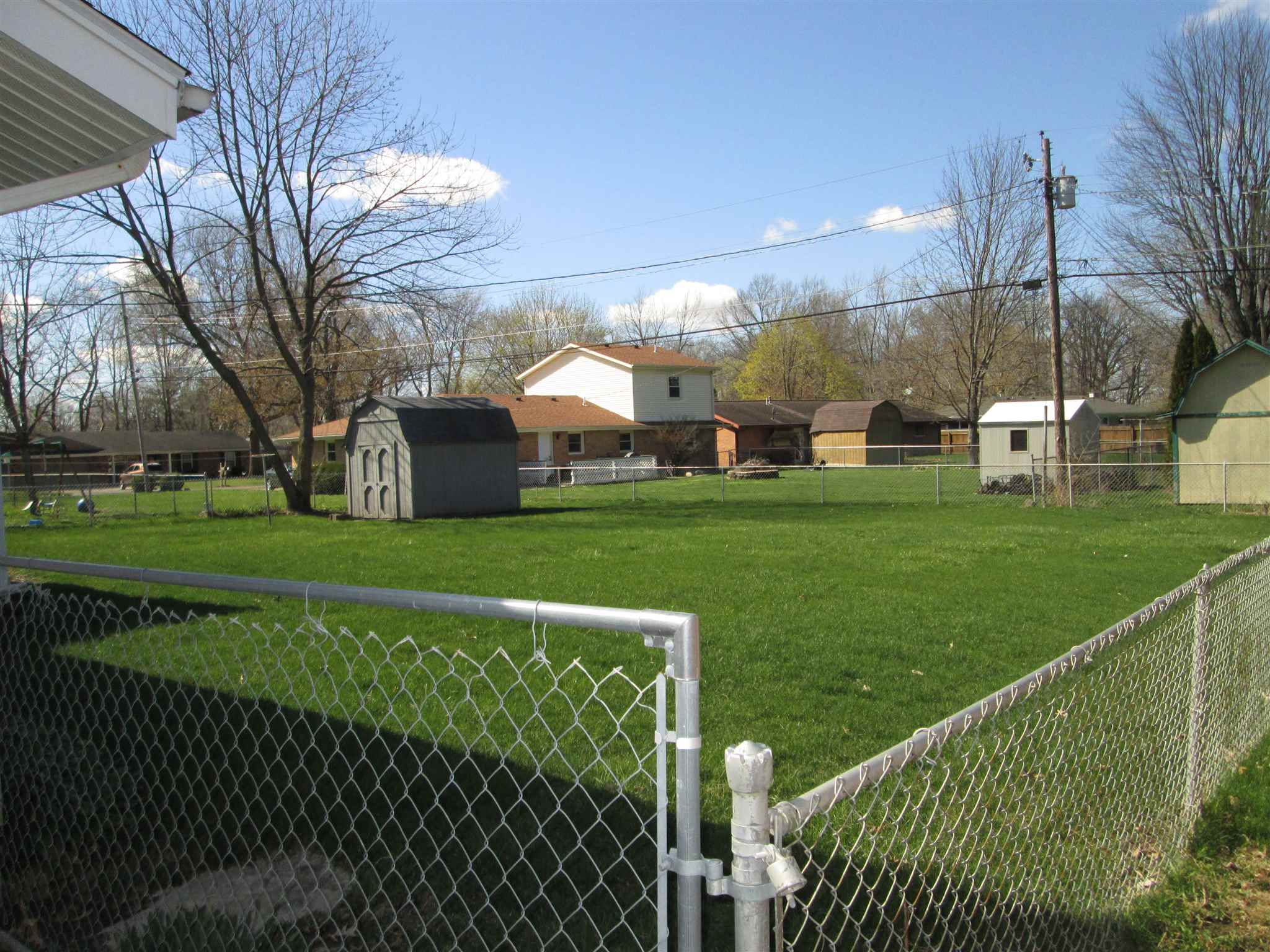 4704 West Petty Road Muncie, IN 47304 - Photo 4 of 14