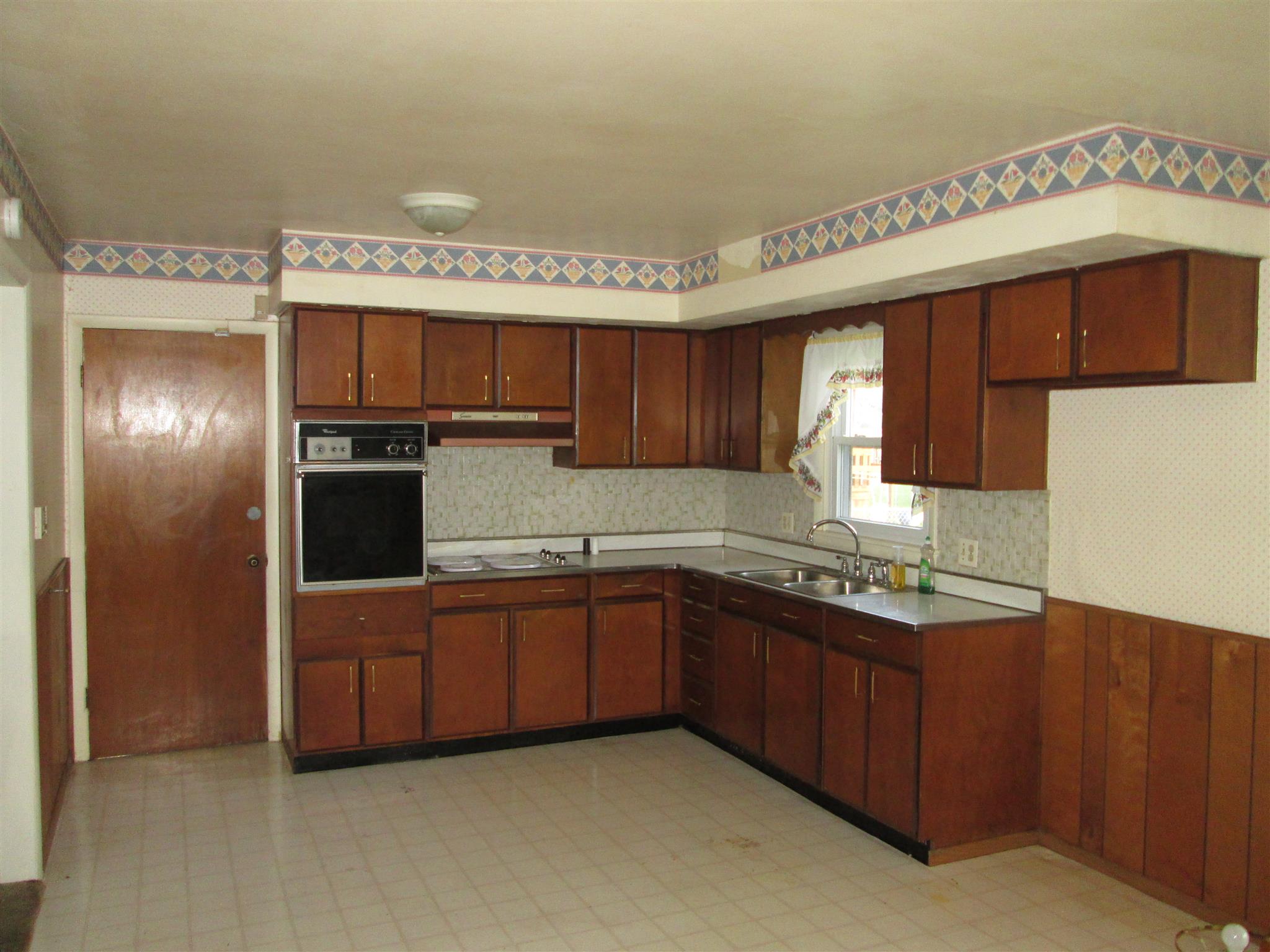 4704 West Petty Road Muncie, IN 47304 - Photo 6 of 14