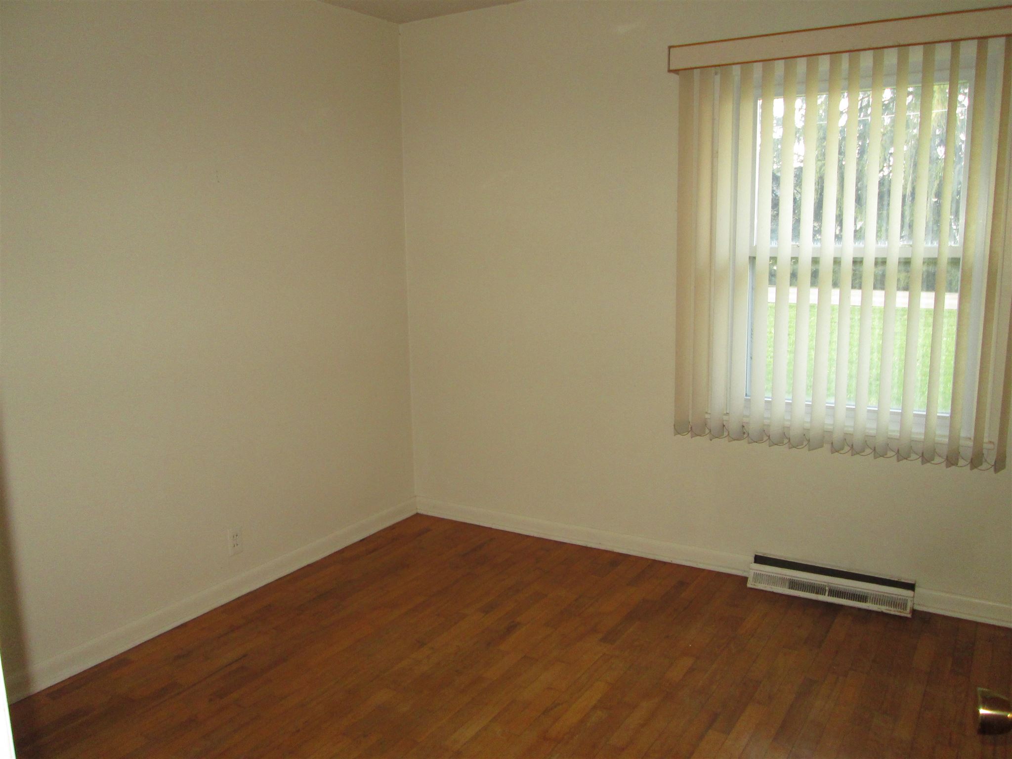 4704 West Petty Road Muncie, IN 47304 - Photo 8 of 14
