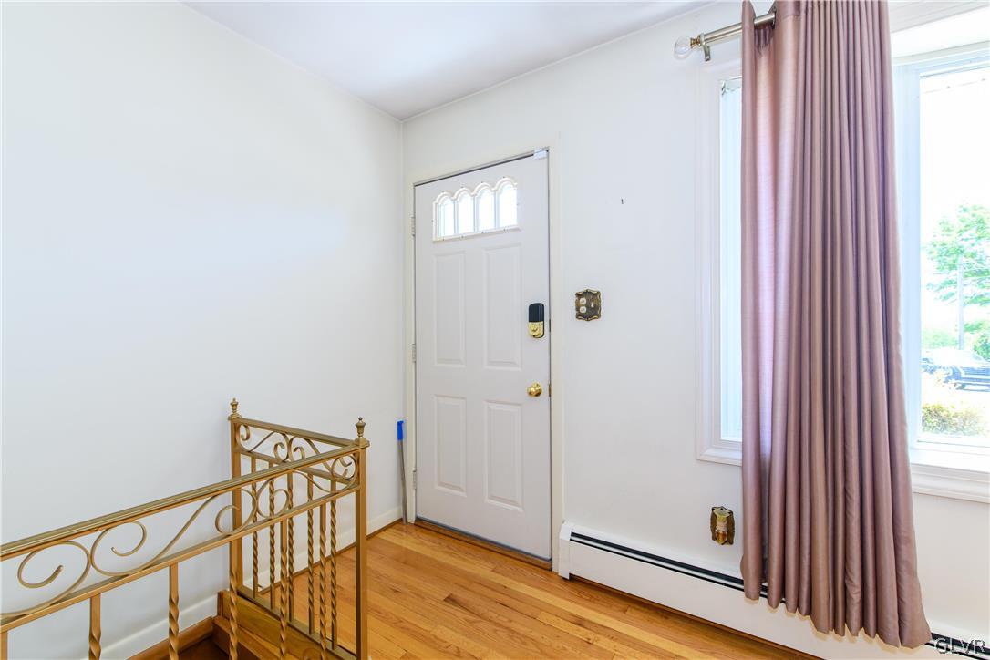 405 Moorestown Drive Bath, PA 18014 - Photo 12 of 50