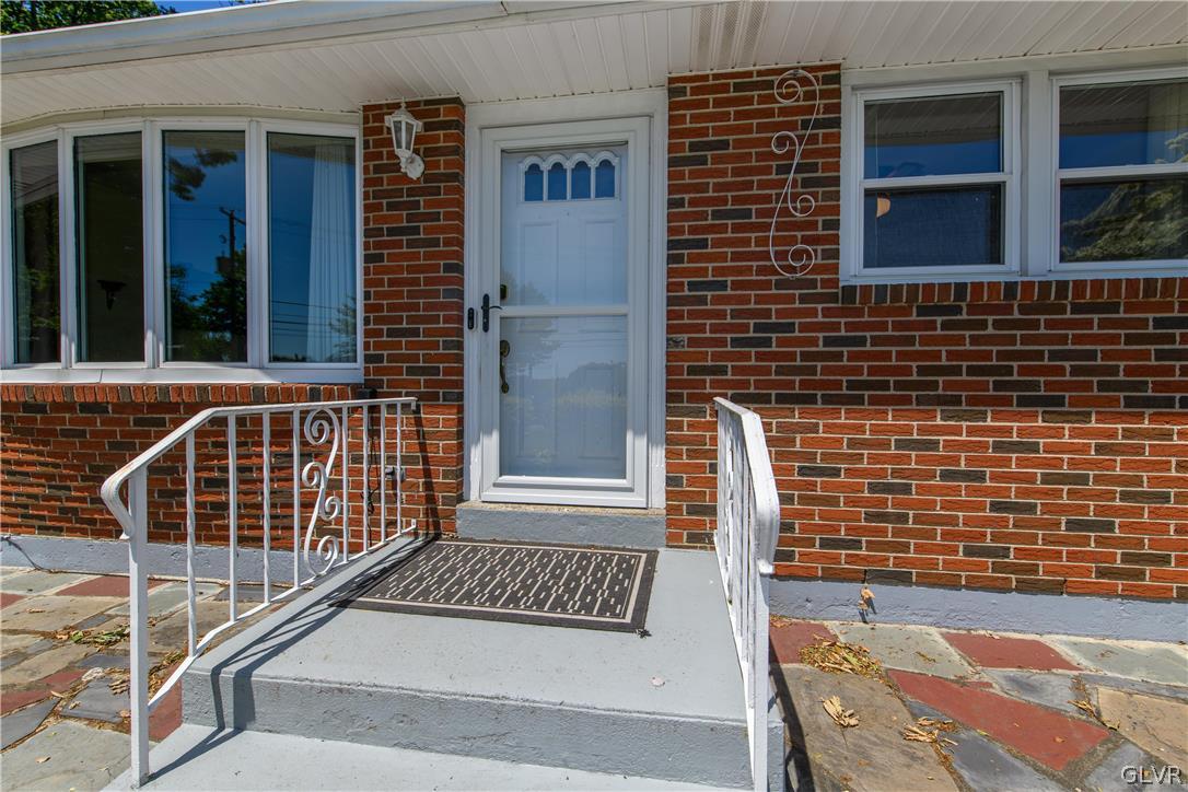 405 Moorestown Drive Bath, PA 18014 - Photo 38 of 50