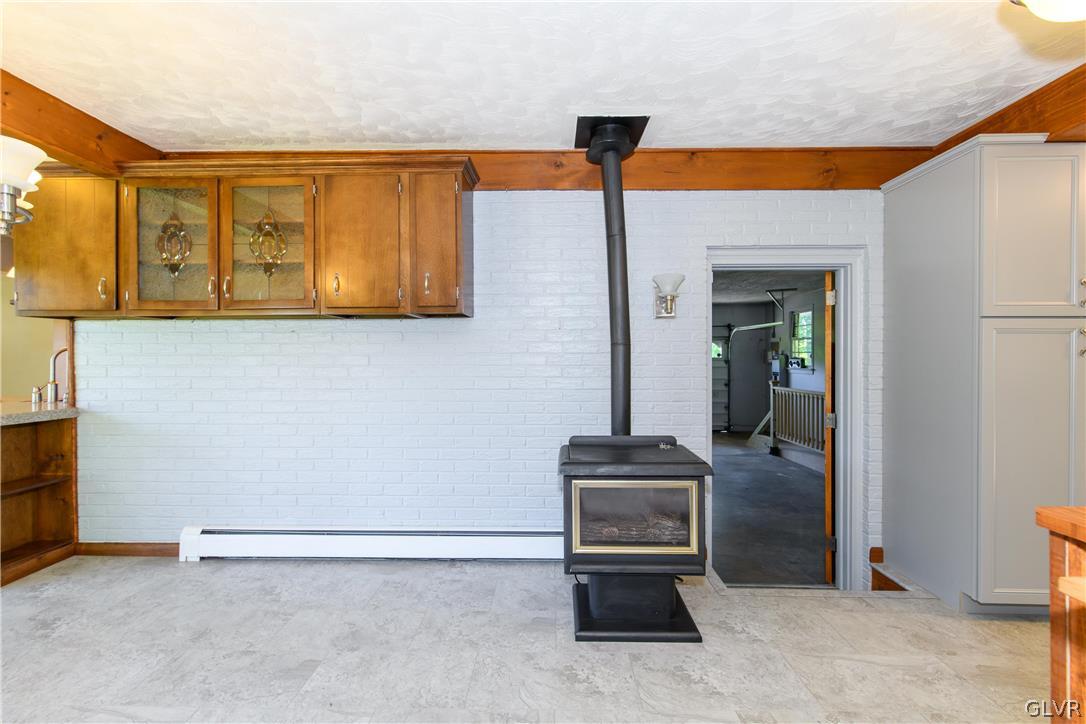 405 Moorestown Drive Bath, PA 18014 - Photo 10 of 50