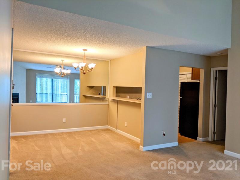 1608 Sharon Road West, Unit 48 Charlotte, NC 28210 - Photo 4 of 15 a view of kitchen
