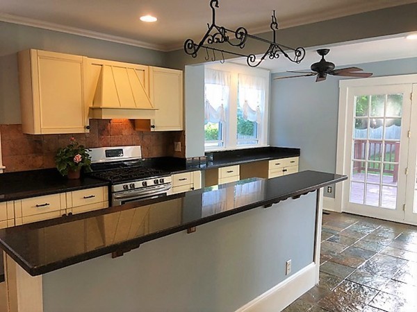 22 Great Neck Road Wareham, MA 02558 - Photo 3 of 21