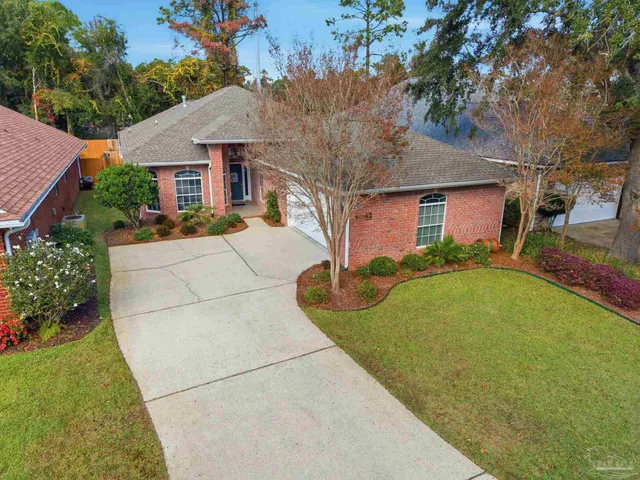 $450,000 | 4062 Oak Pointe Drive, Gulf Breeze, FL 32563