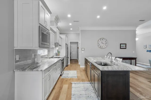 $450,000 | 4062 Oak Pointe Drive, Gulf Breeze, FL 32563