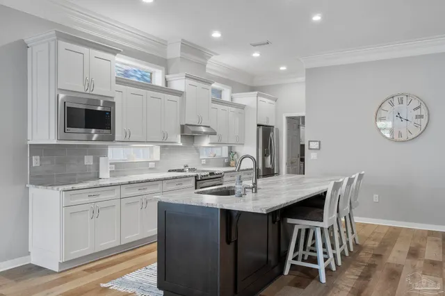 $450,000 | 4062 Oak Pointe Drive, Gulf Breeze, FL 32563