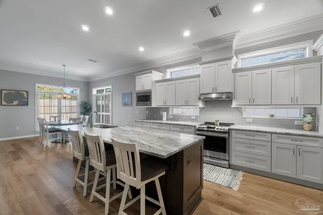 $450,000 | 4062 Oak Pointe Drive, Gulf Breeze, FL 32563