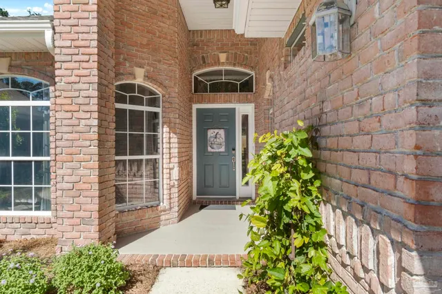 $450,000 | 4062 Oak Pointe Drive, Gulf Breeze, FL 32563