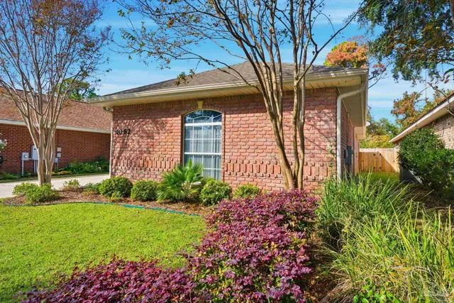 $450,000 | 4062 Oak Pointe Drive, Gulf Breeze, FL 32563