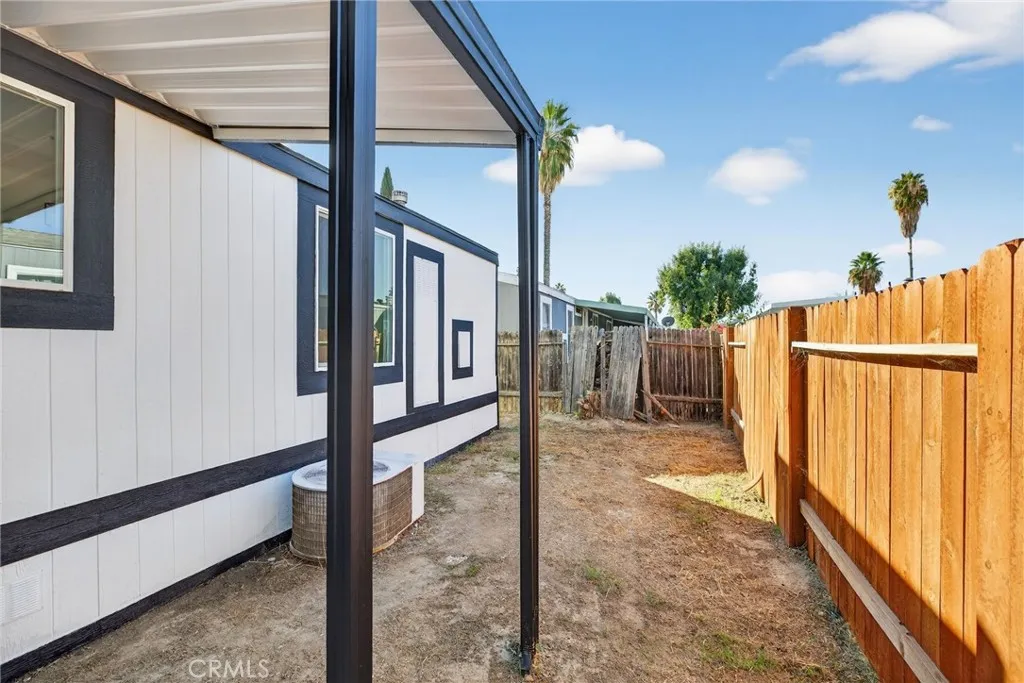 80 Dawes, Unit 88 Perris, CA 92571 - Photo 20 of 29 a view of a porch