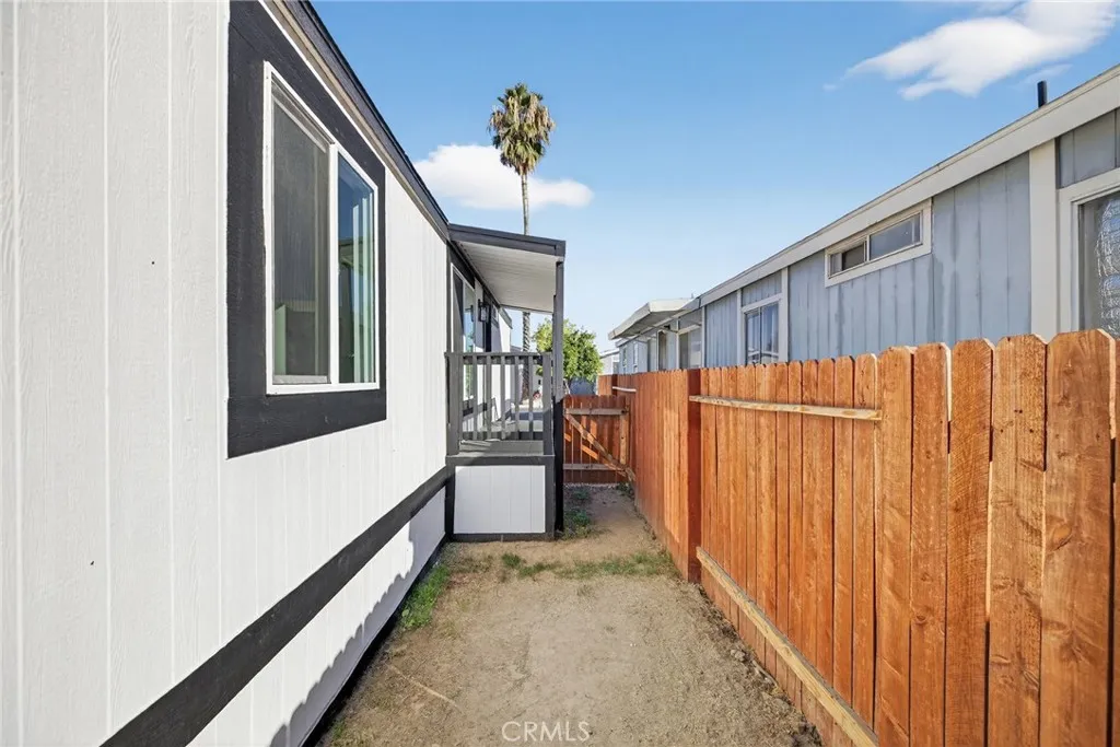 80 Dawes, Unit 88 Perris, CA 92571 - Photo 22 of 29 a view of a entryway