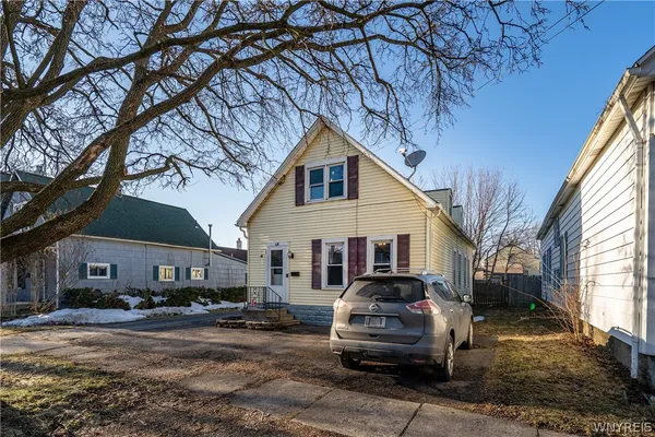 $205,000 | 124 7th Avenue, North Tonawanda, NY 14120