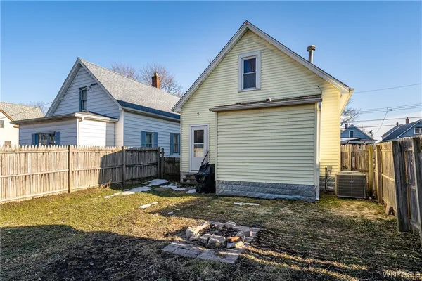 $205,000 | 124 7th Avenue, North Tonawanda, NY 14120