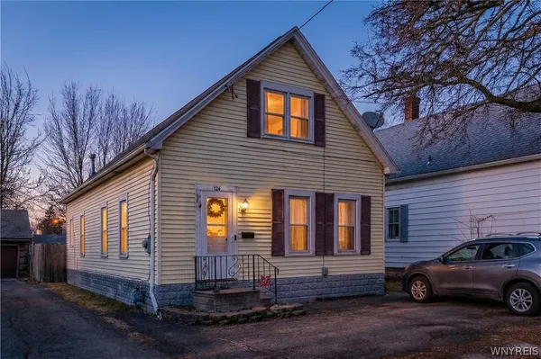 $205,000 | 124 7th Avenue, North Tonawanda, NY 14120
