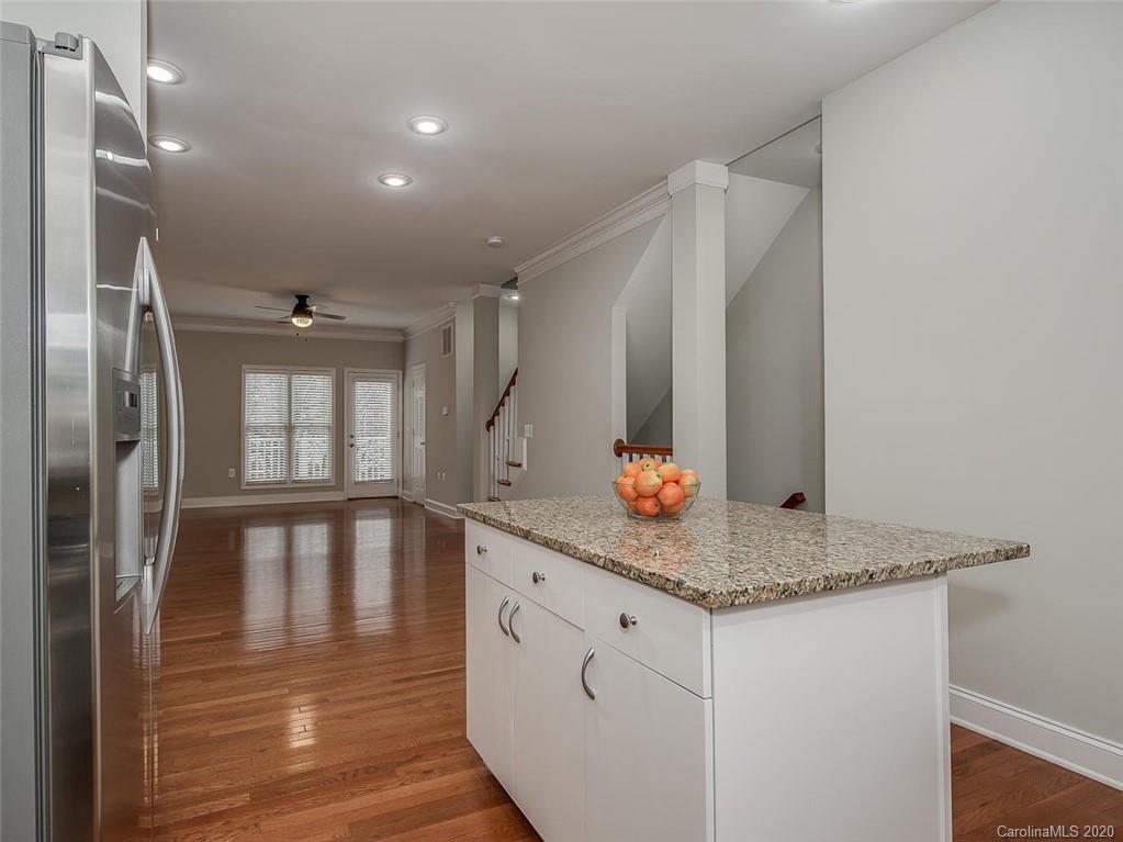 789 Grandin Road Charlotte, NC 28208 - Photo 3 of 21 Gallery Image 3