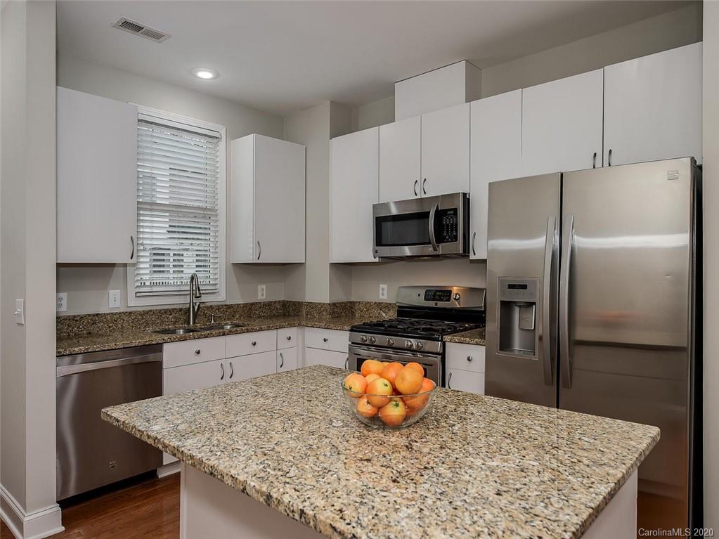 789 Grandin Road Charlotte, NC 28208 - Photo 5 of 21 Gallery Image 5