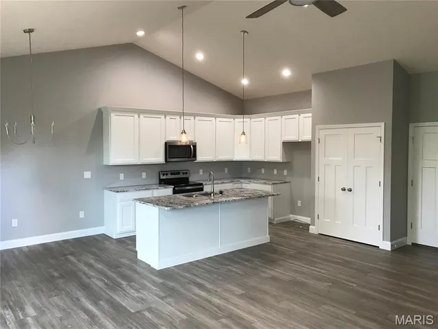 $419,900 | 1694 Scenic Drive, Festus, MO 63028