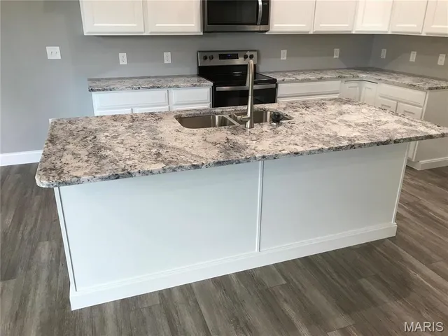 $419,900 | 1694 Scenic Drive, Festus, MO 63028