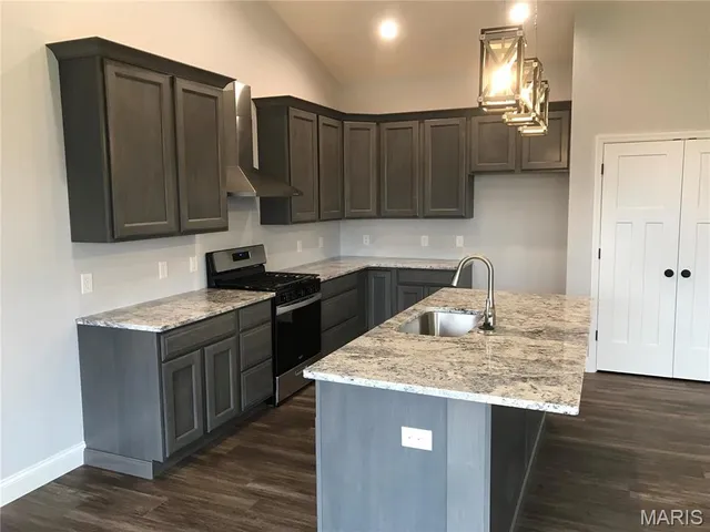 $419,900 | 1694 Scenic Drive, Festus, MO 63028