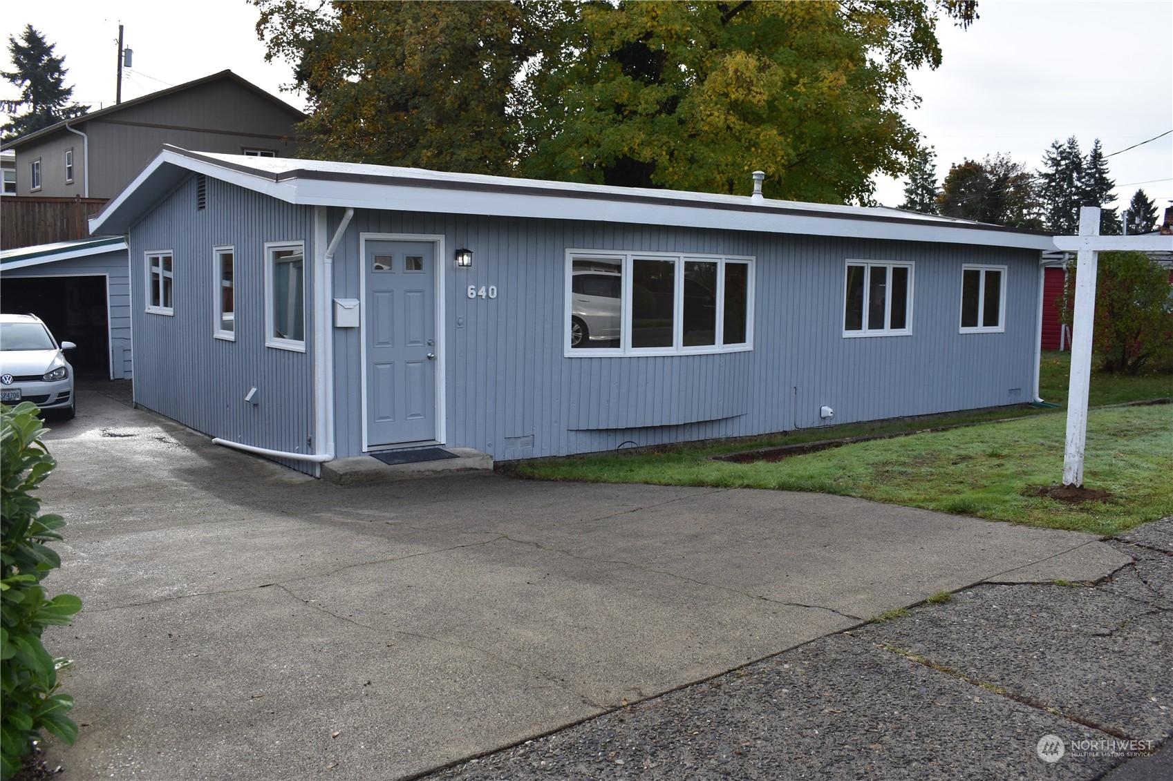 640 Ferndale Place Northeast Renton, WA 98056 - Photo 2 of 16 Gallery Image 2