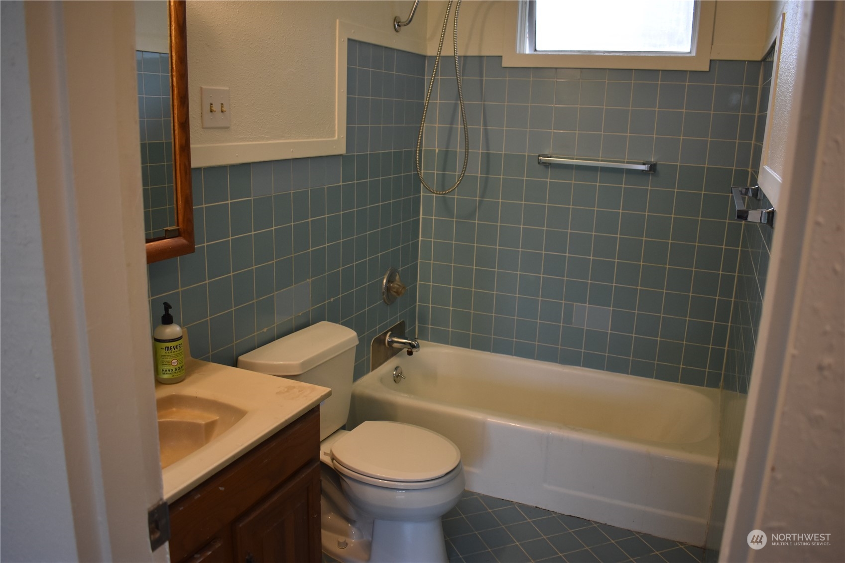 640 Ferndale Place Northeast Renton, WA 98056 - Photo 8 of 16 Gallery Image 8