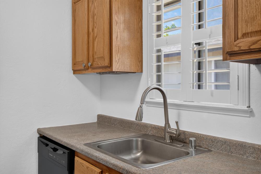 5948 Walerga Road, Unit 4 Sacramento, CA 95842 - Photo 11 of 33