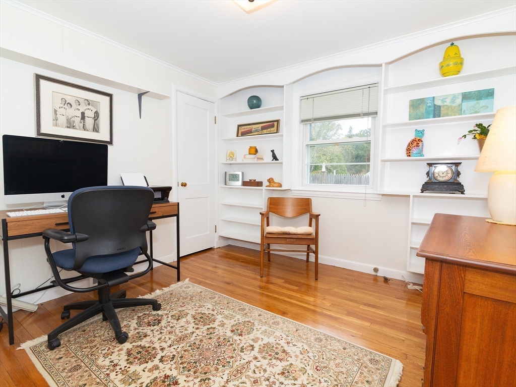 40 Dunster Road Framingham, MA 01702 - Photo 23 of 38