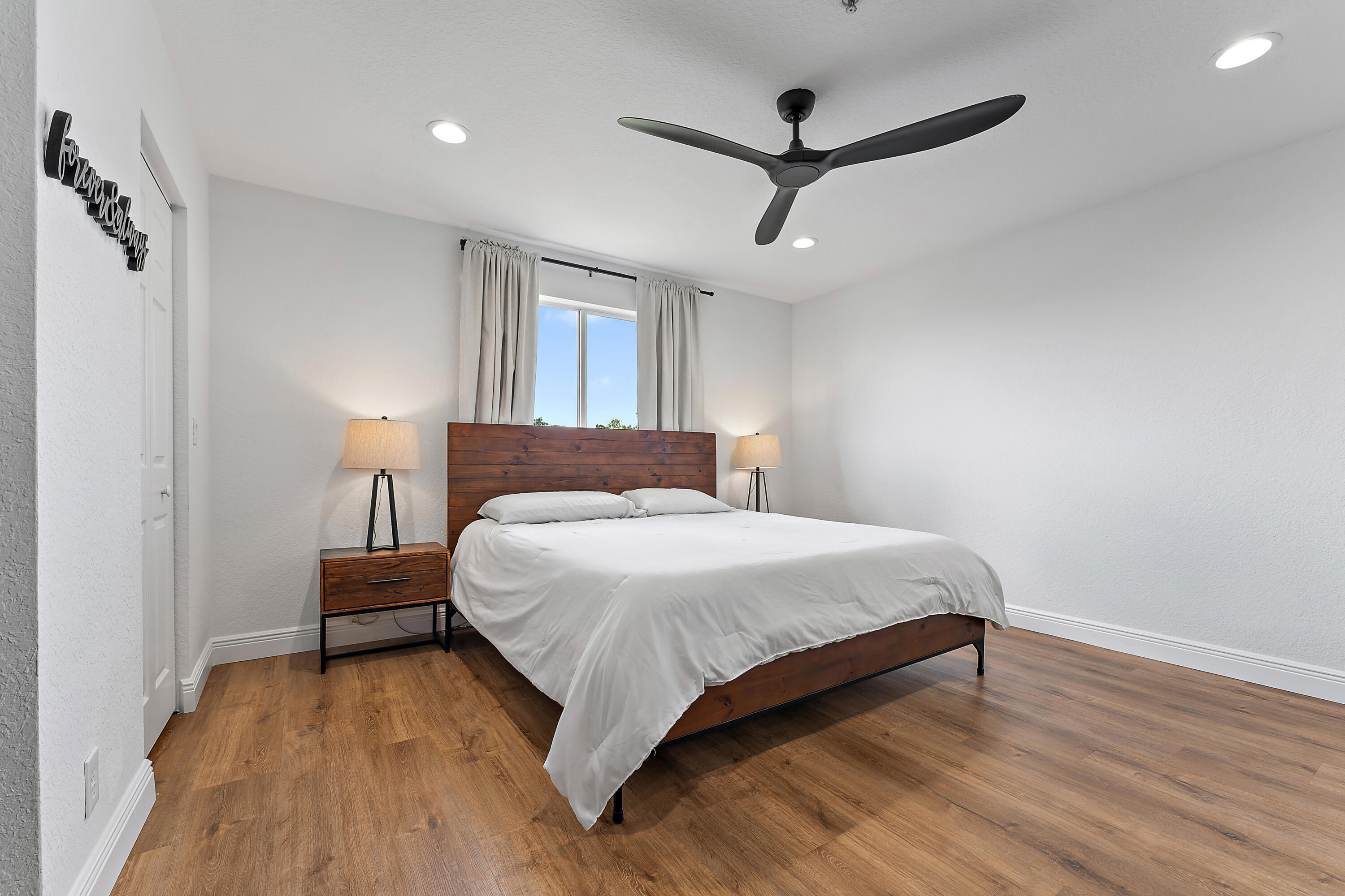 5338 Southeast Mitchell Lane Stuart, FL 34997 - Photo 9 of 18 025-5338SEMitchellLn-Stuart-FULL