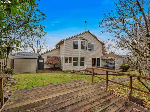 $524,800 | 2568 Southwest Orchard Court, Gresham, OR 97080