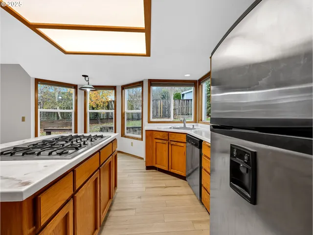 $524,800 | 2568 Southwest Orchard Court, Gresham, OR 97080