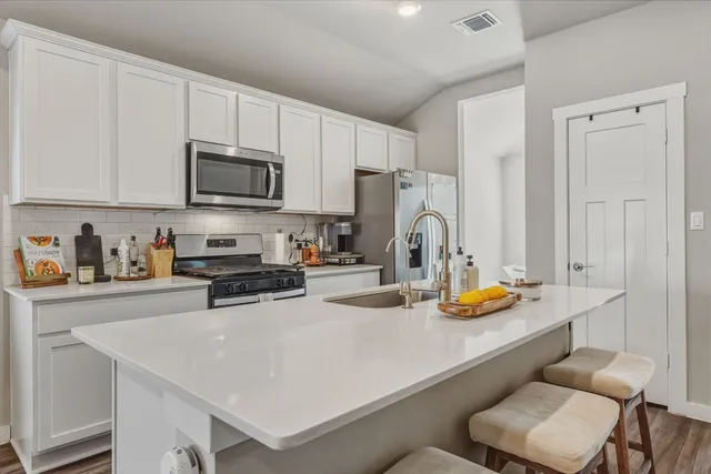 $1,850 | 1129 Tipton Street, Georgetown, TX 78633