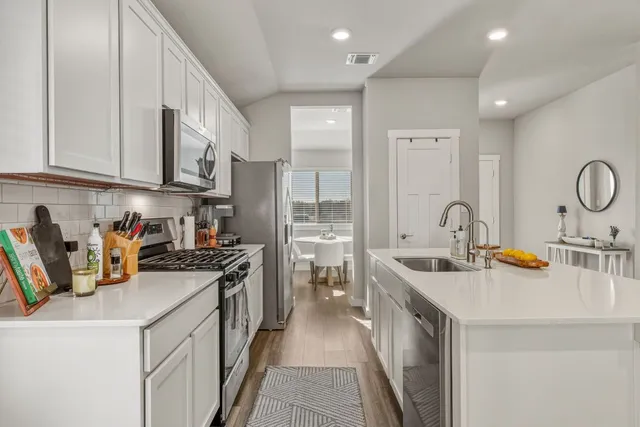 $1,850 | 1129 Tipton Street, Georgetown, TX 78633